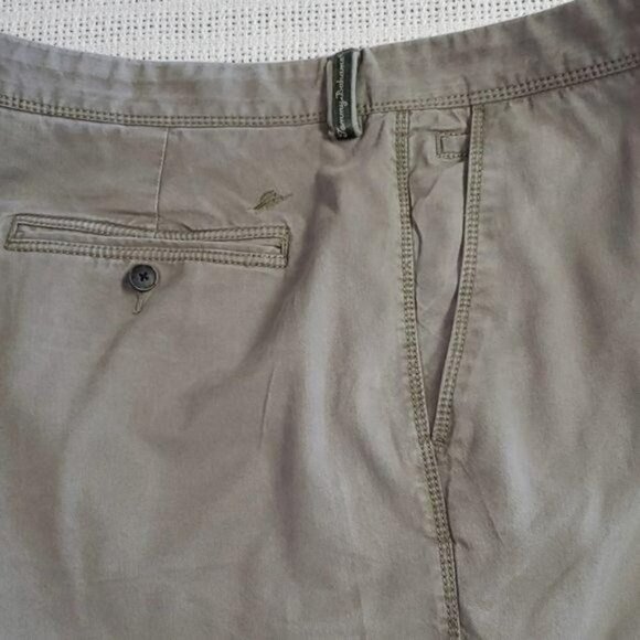 Tommy Bahama Embroidered Logo High Rise Green-Khaki Sz 38 Shorts w Pockets - Picture 5 of 15